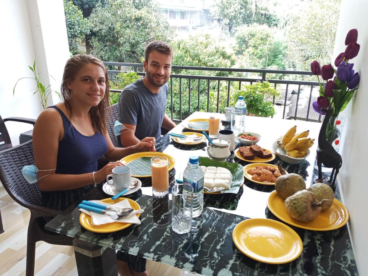 Kelum Homestay Kandy Zewnętrze zdjęcie