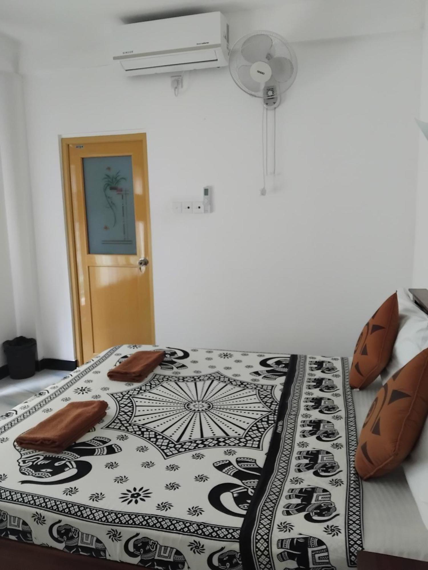Kelum Homestay Kandy Zewnętrze zdjęcie