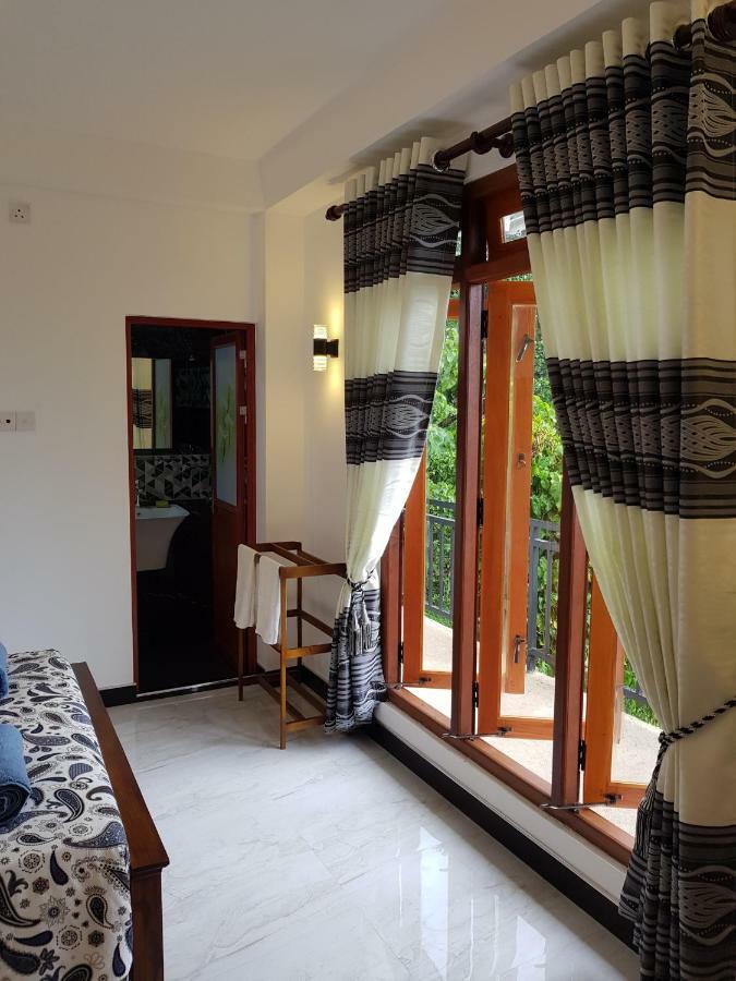 Kelum Homestay Kandy Zewnętrze zdjęcie